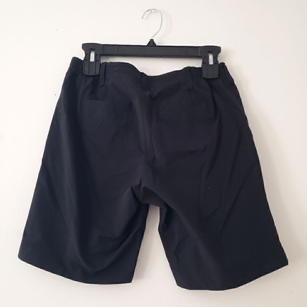 Athleta Bermuda Shorts Black 4 - Picture 2 of 5